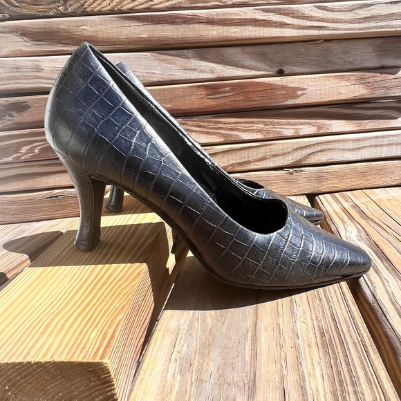 Worthington Black Leather Reptile Embossed Heels SZ 8.5! EUC! - Picture 1 of 12